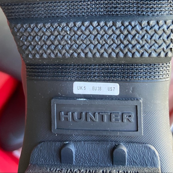 SOLD - NIB Hunter Tall Rain-boots- Black Women’s Size 7 - Picture 12 of 12